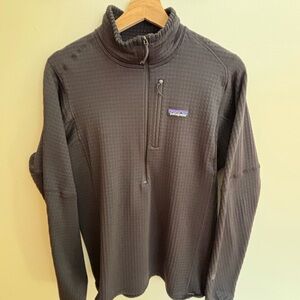 Patagonia Men's Medium R1 Quarter-Zip Fleece - Black